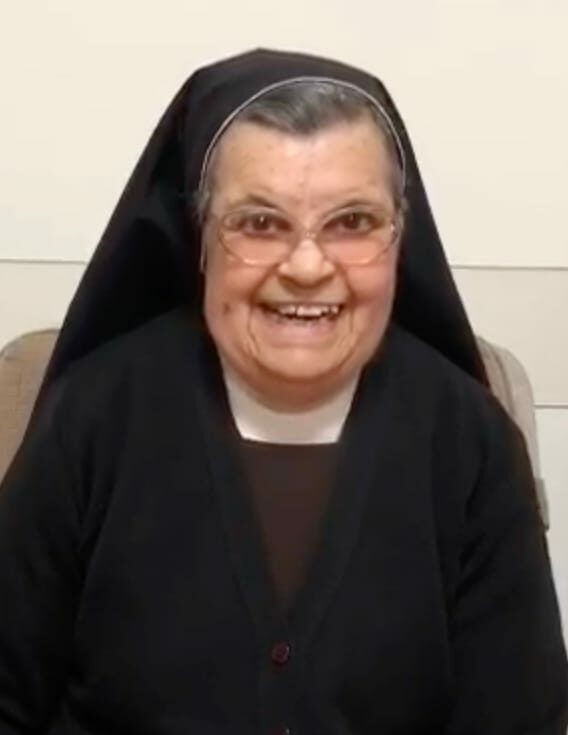 sr Laura
