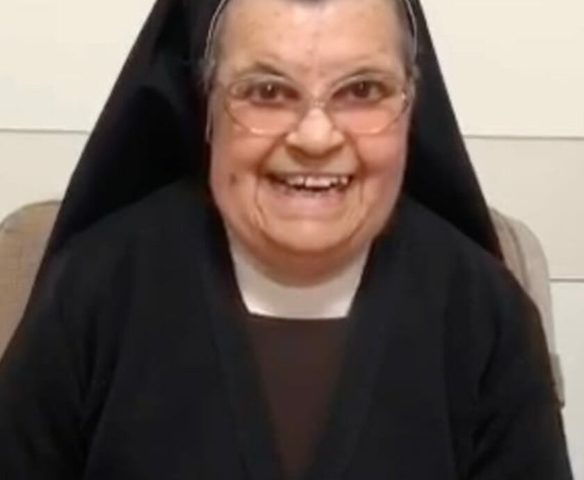 sr Laura